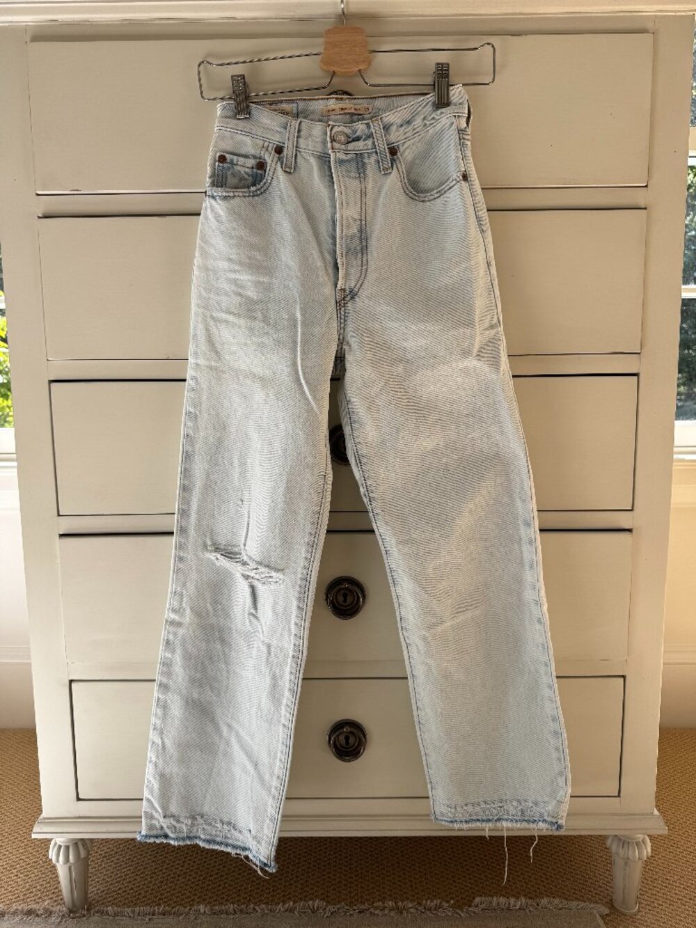 Levi's Ribcage Straight Ankle Jeans Light Wash Distressed